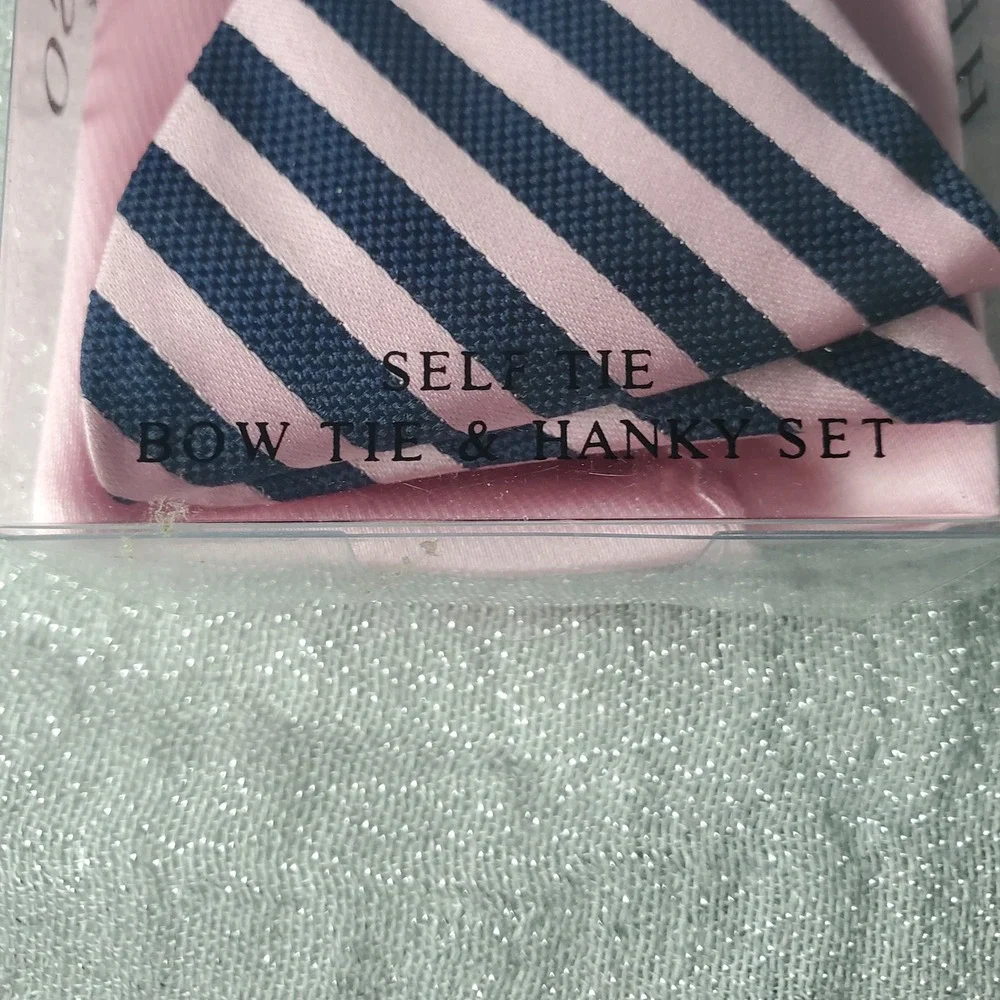 HERMOSO NEW YORK Pink Navy Stripe Bow Tie‎ Pocket Square Set Self Tie